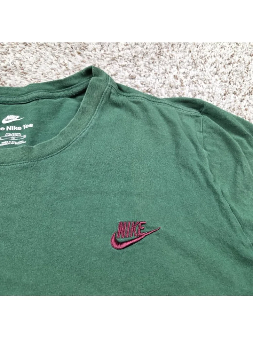 Nike Sportswear T-Shirt Mens XL Green Burgundy Red Swoosh Short Sleeve Read